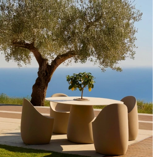 Cobble Table Metanoia Design Qeeboo